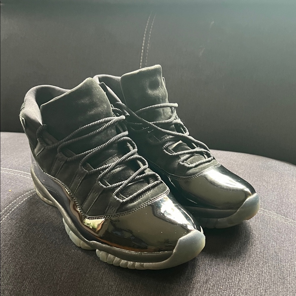 Sleek Black High-Top Athletic Sneakers